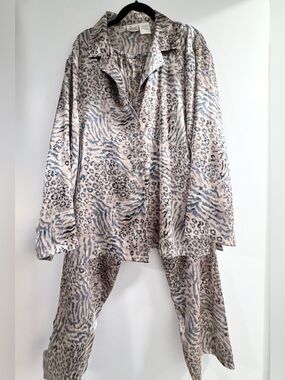 Vintage Secret Treasures Animal Print PJ Set